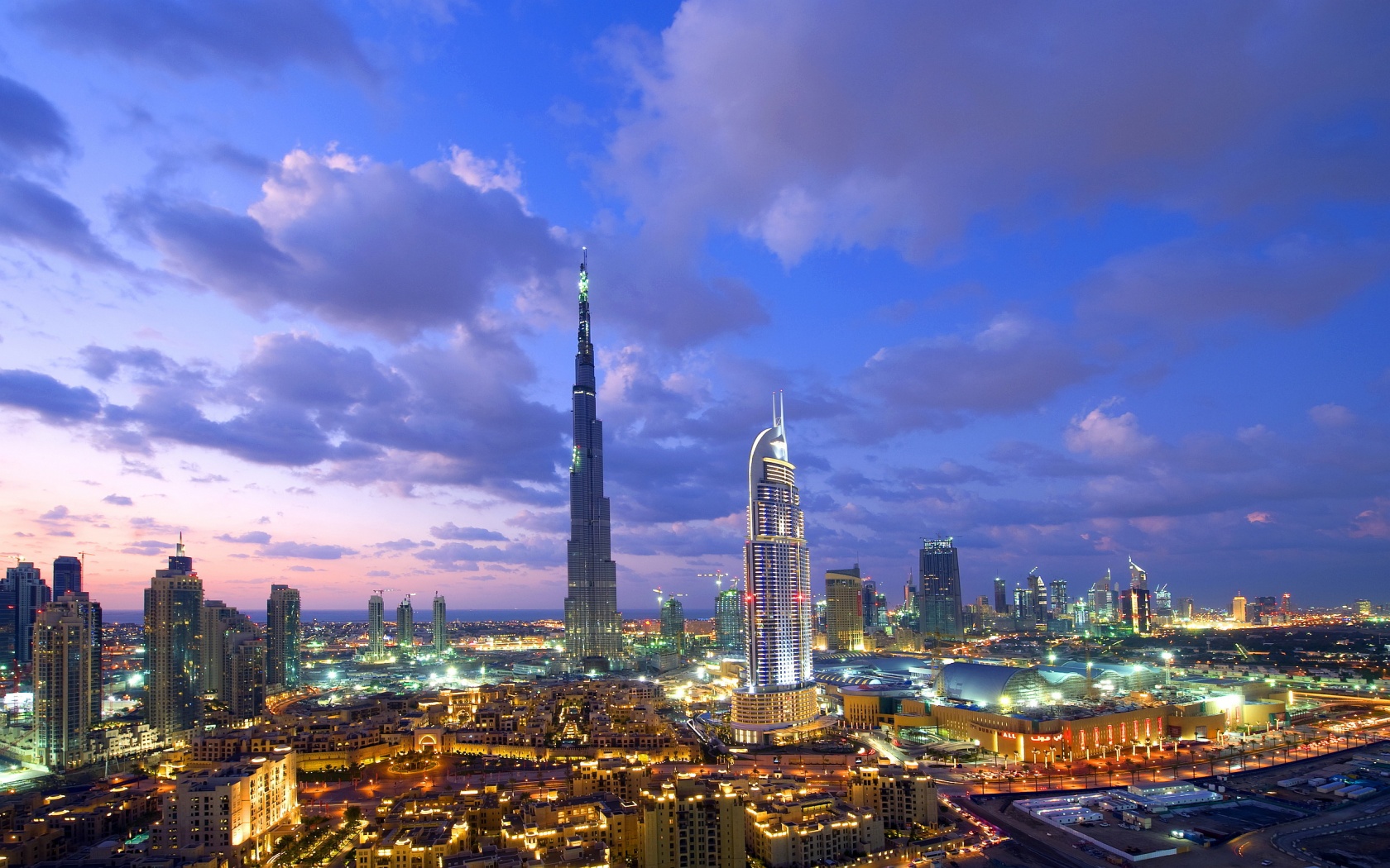 Photo:  1680x1050 Wallpaper  Burj Khalifa